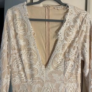 Gorgeous country chic wedding dress